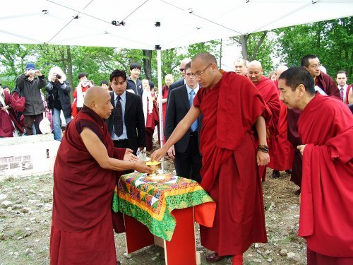 Karmapa Blesses Site of Maitreya Center